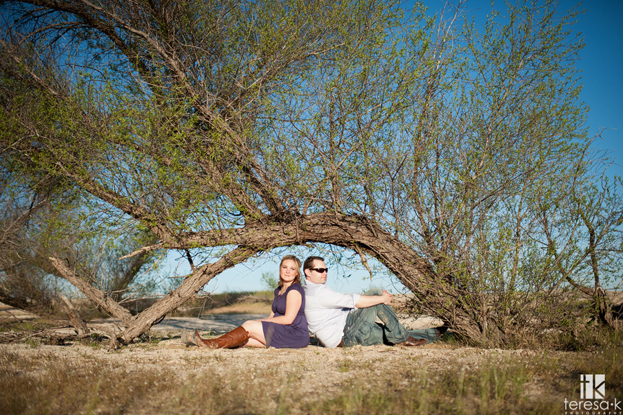 gorgeous light for engagement session