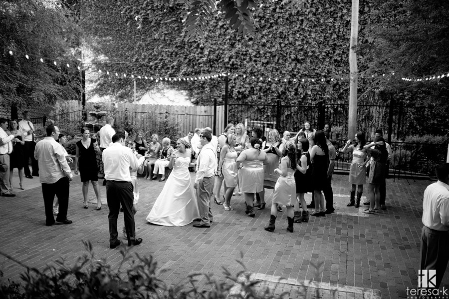 courtyard d’Oro wedding and reception