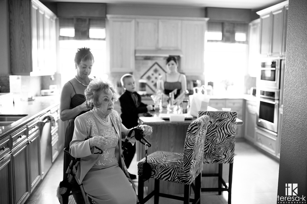bride's grandmother getting ready in Folsom